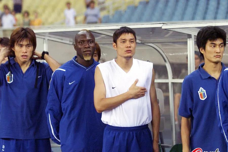 亚洲足球先生又上热搜了：我要越活越野