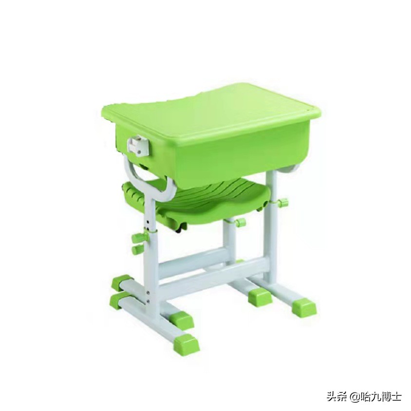 哈九博士告诉您：儿童专用学习桌椅是鸡肋还是必备品？