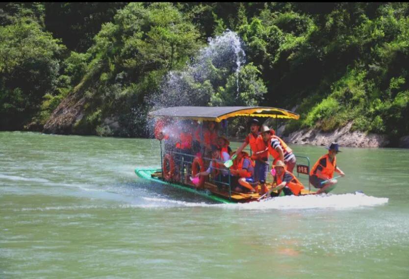崀山红景区,丹霞地貌崀山