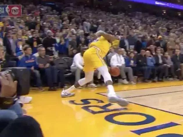 对裁判的抱怨视频,对裁判的判罚不满应该怎么办