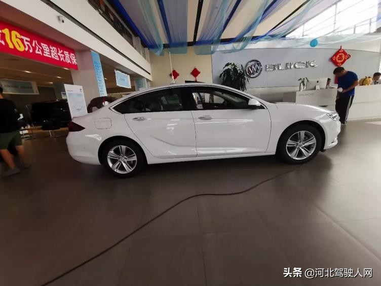 别克新君威试驾15t,老君威车主开新款