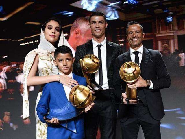 金球奖历届得主梅西和c罗哪个多,金球奖最佳11人梅西c罗