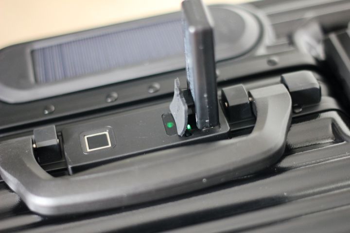 小型轻便指纹锁行李箱,便捷功能行李箱