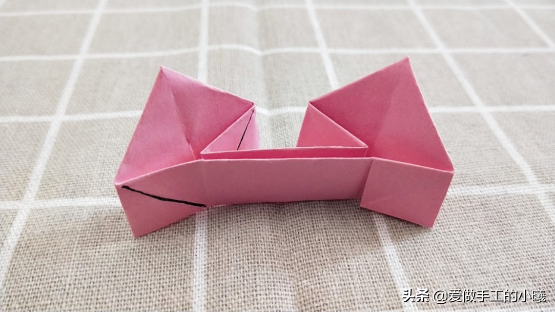 教你用1张纸折出心心相印，简单又漂亮，送给喜欢的Ta