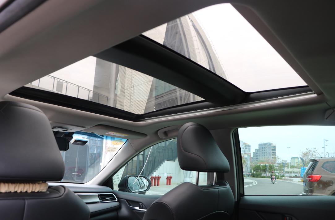 八代凯美瑞10万公里车主感受,第八代凯美瑞12万公里值得入手嘛