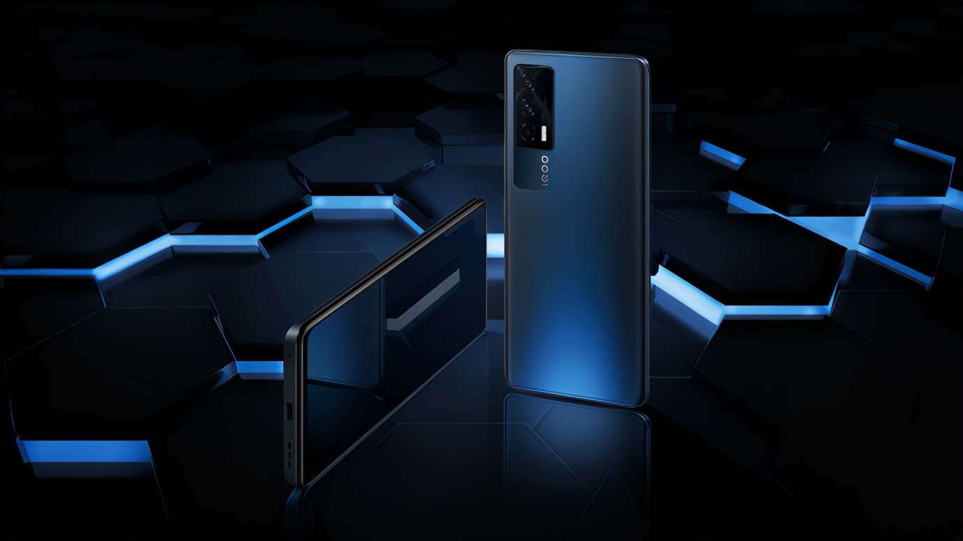 iqooneo5和realmegt大师探索版,一代机皇落幕iqooneo5