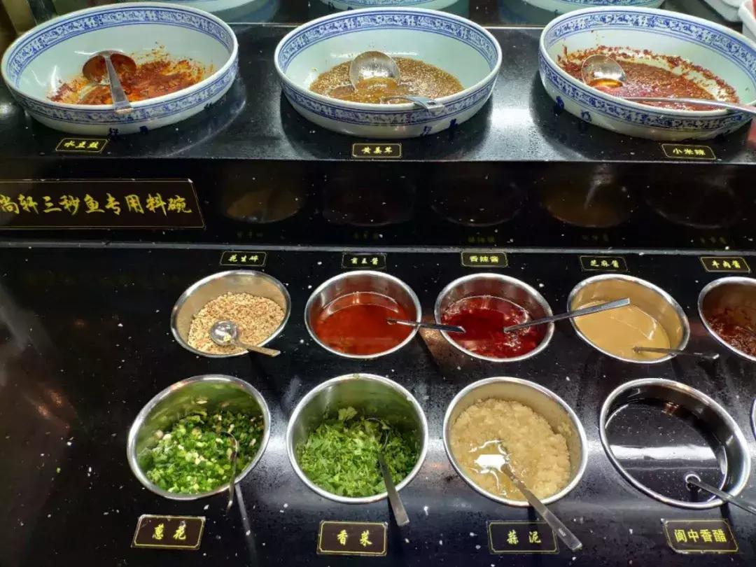 3斤多的斑鱼可以片几盘肉,三四斤左右黑鱼