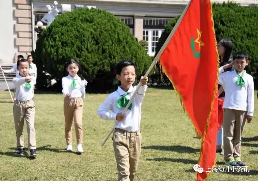 上海最美高中校服,上海小学校服好看前十名