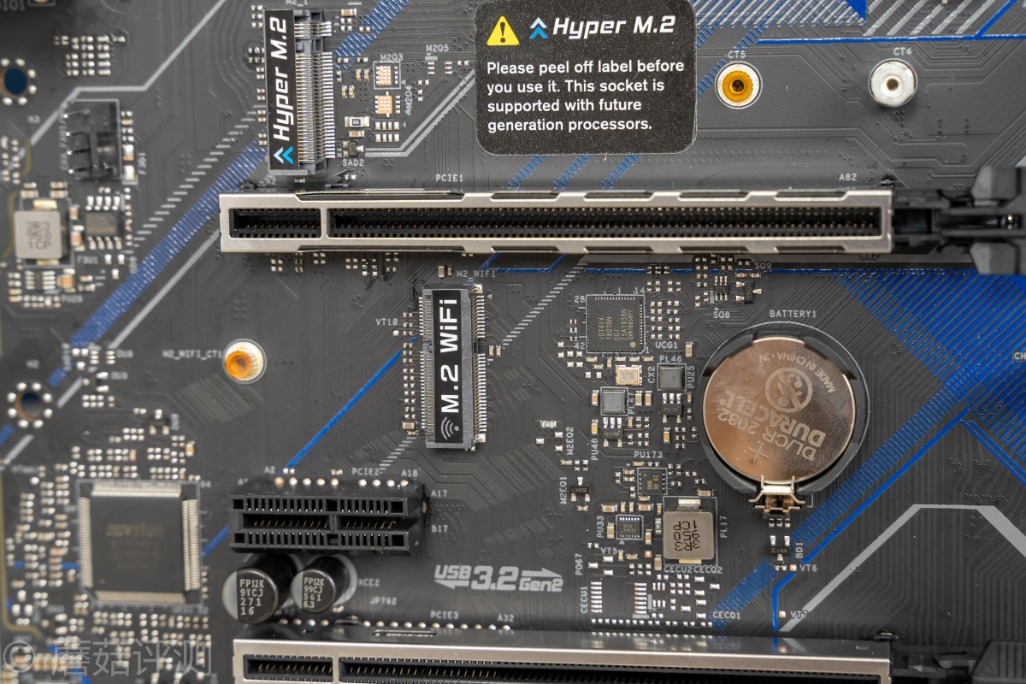 颜值高的z690主板,华擎z490极限玩家4