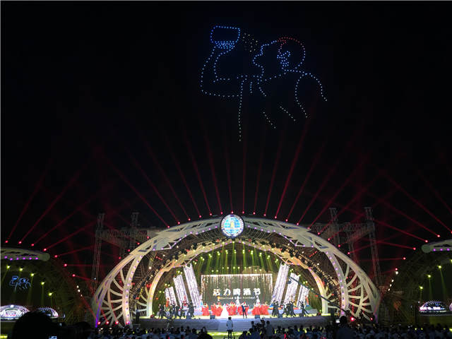 金沙滩啤酒城吃住攻略,金沙滩啤酒城有什么玩的