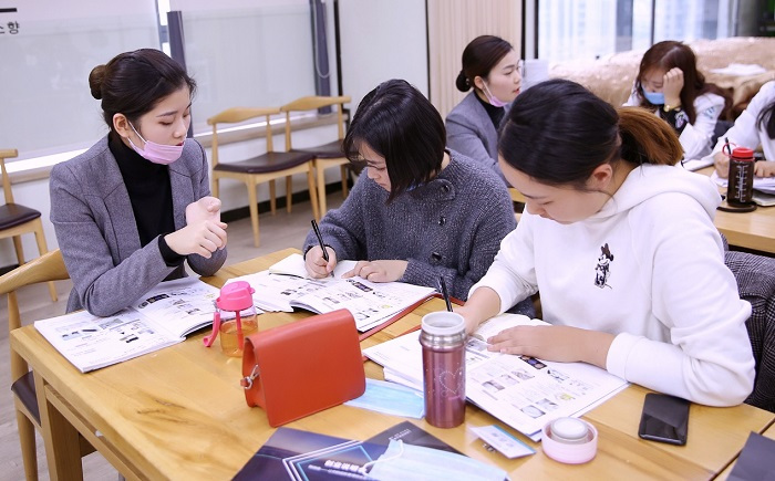 皮肤管理入门项目,小白如何入行皮肤管理行业