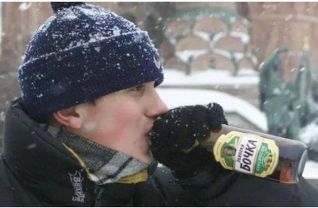 俄罗斯为何人口那么少,俄罗斯人口生育率低的原因