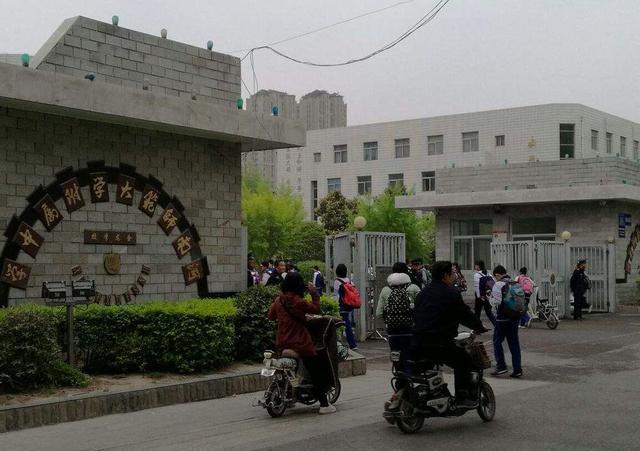 河南新乡七所好高中，新乡一中摘得市理科状元，其他六所你可知晓