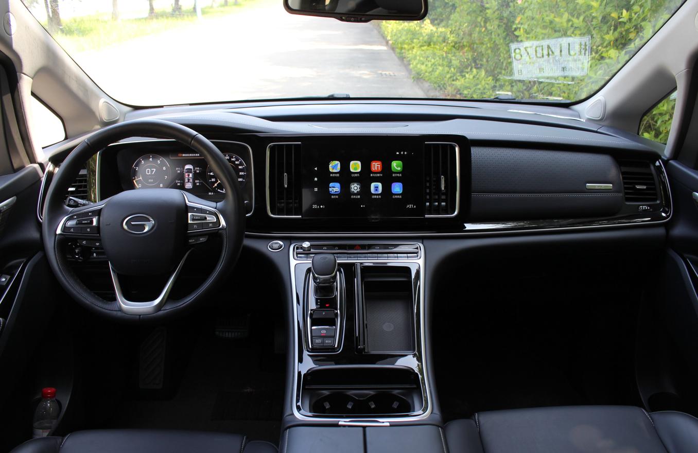 新款传祺m8改装成丰田埃尔法,传祺m8和埃尔法碰撞测试