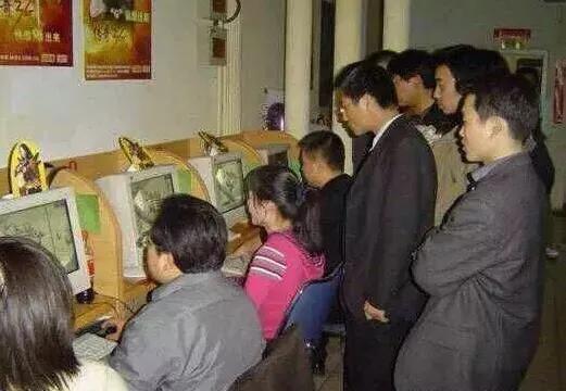 为什么各大明星都代言传奇,港星代言的传奇是真的吗