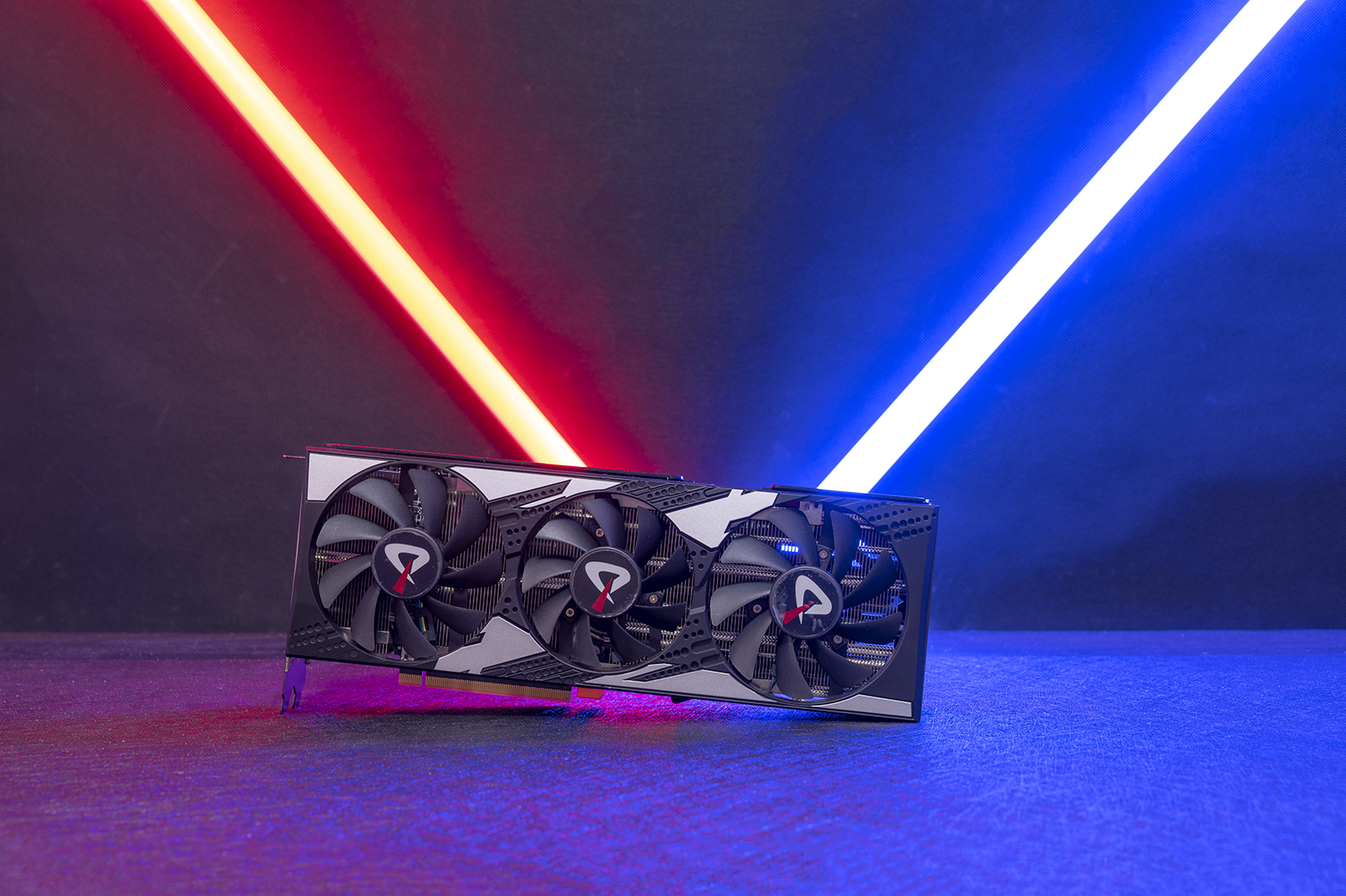 金百达内存黑刃,金百达内存条ddr4跑分