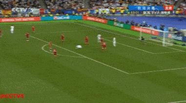 外媒评选足坛历史最佳,足坛历史上最伟大的50个进球