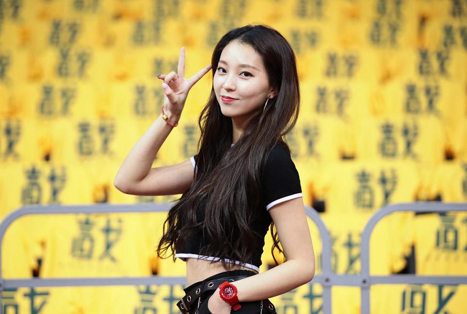 中国cba男篮第一人易建联,cba最美拉拉队员