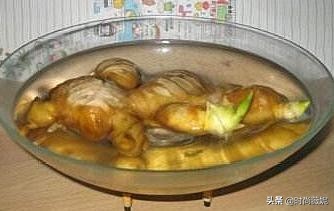 姜皮怎么发绿芽,姜去皮在水里还能发芽吗