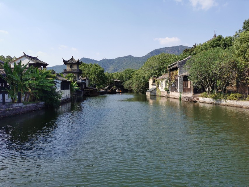 明清宫苑离广州街香港街多远,横店明清宫和广州街