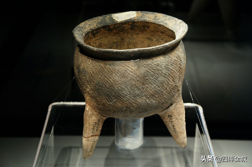 以物见物,以物识人意思