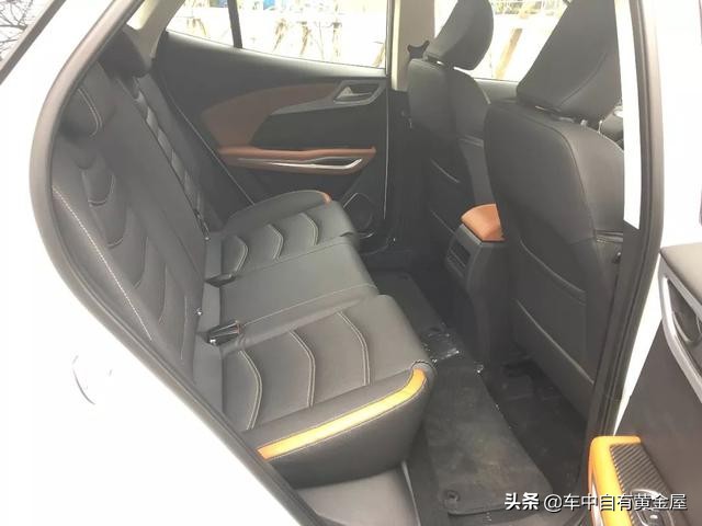 众泰t300水泵漏水怎么解决,众泰t300小强版提车作业