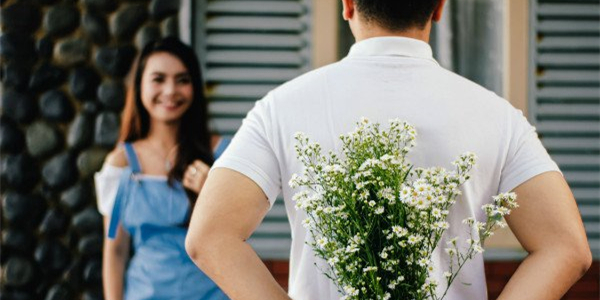 七夕分居两地,分居异地的夫妻七夕送什么