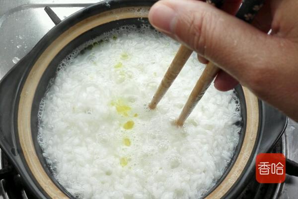 在家做煲仔饭的方法,在家做煲仔饭的做法大全