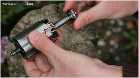 一开枪就喷自己脸上？非主流转轮步枪的前世今生