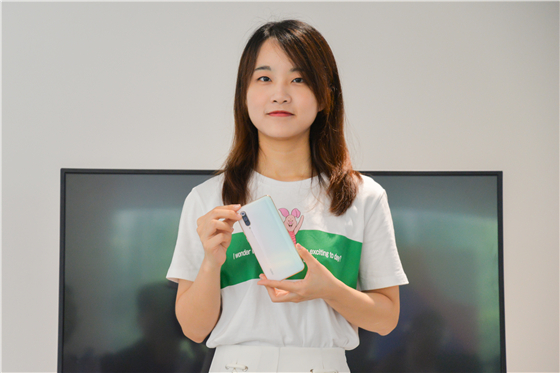 小米拍照最好的手机是小米9吗,小米cc9和小米9拍照哪个更好