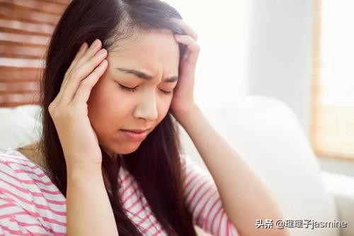 脸上长脂肪粒应该怎么解决,脸上长脂肪粒怎么解决的