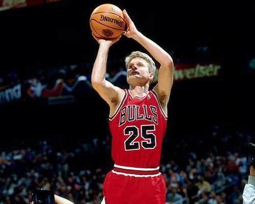 库里三分球100%命中率纪录,三分射手库里