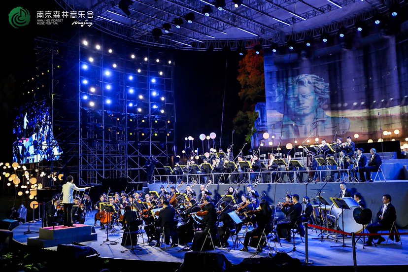 贝多芬音乐会完整视频,贝多芬森林音乐会