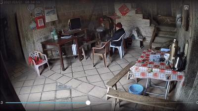 70岁老人感动到万千网友,95岁爷爷和孙女的感人视频