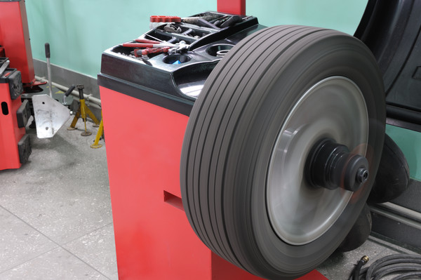 汽车不振的原因及解决方法,汽车不震怎么回事