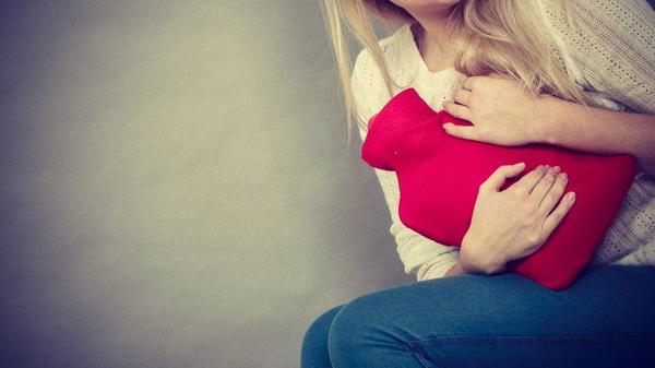 闪到腰要理疗还是推拿,闪到腰需要输液还是打针治疗