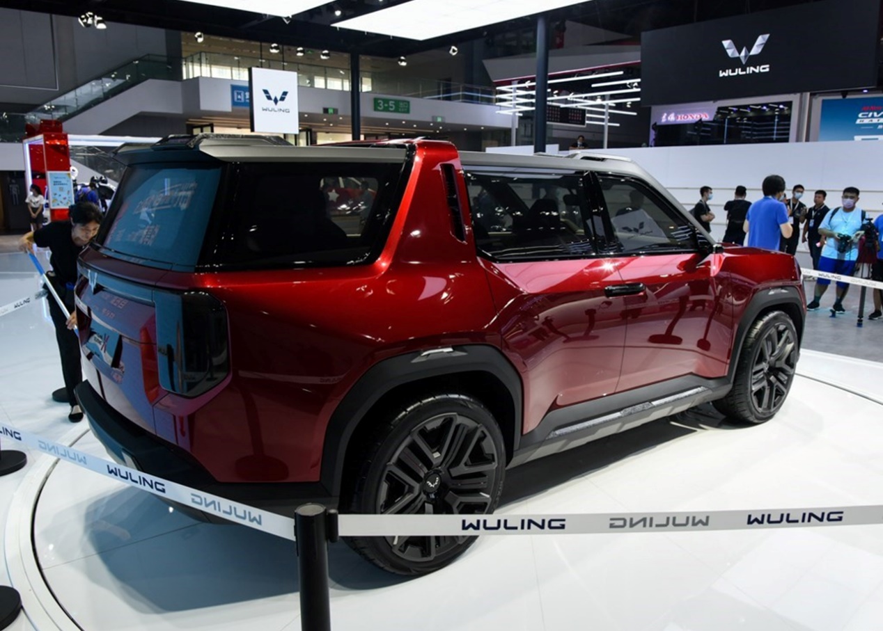 五菱宏光宏光侠会搭配3.0t吗,五菱新款suv宏光侠是后驱车吗