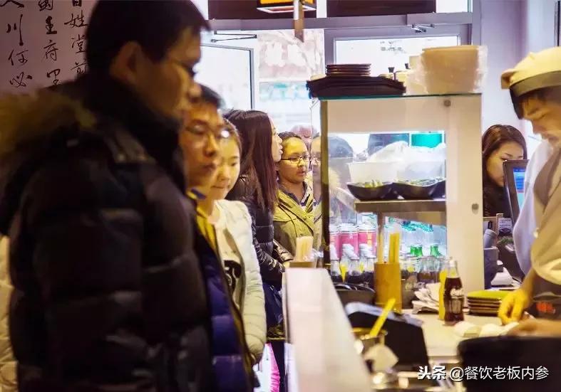 日收2万，4年1000家店，做小面他炼出了5个“避坑法则”