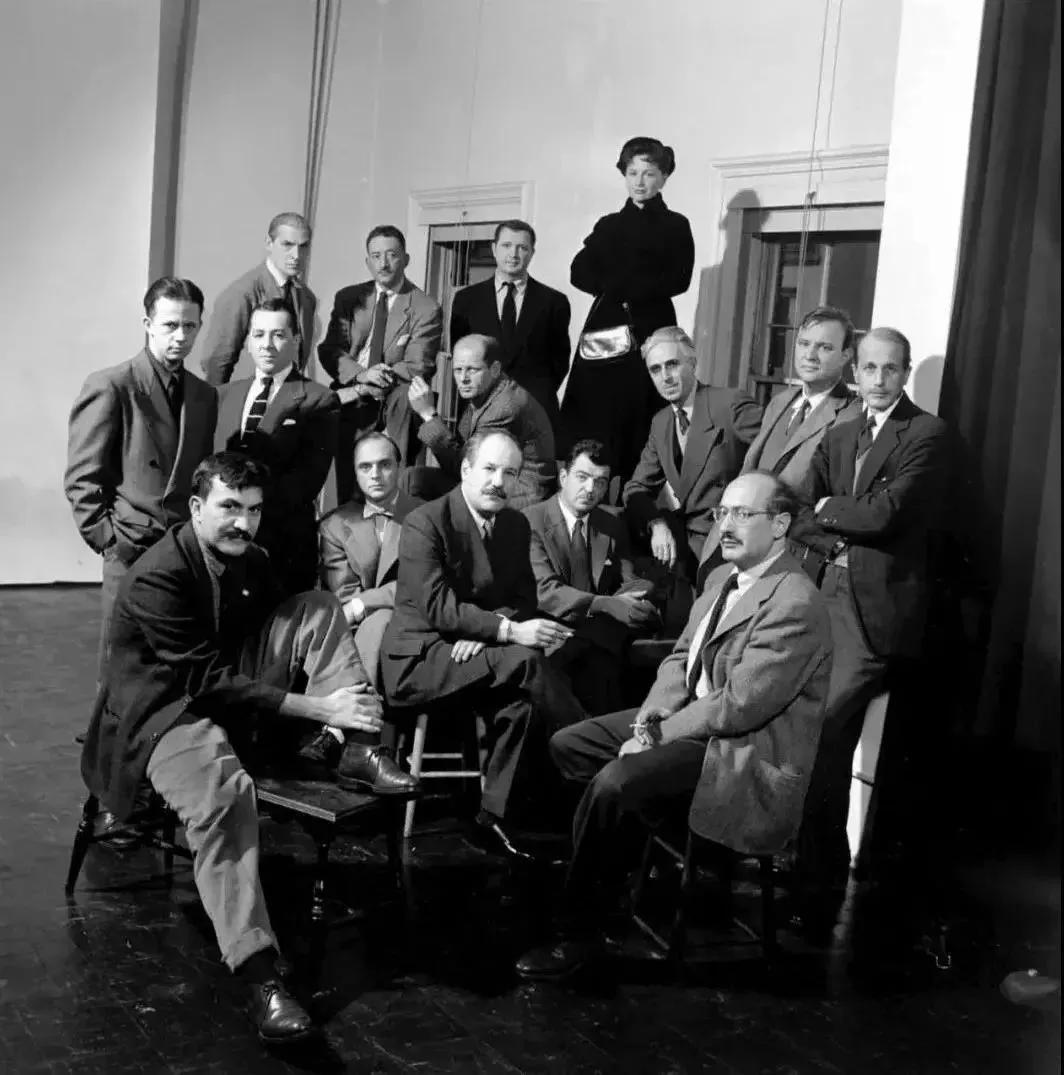 缇庡浗鎶借薄鑹烘湳澶у笀缁樼敾浣滃搧,鑹哄搧鍒嗕韩