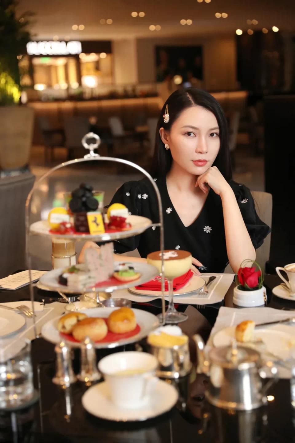 iu同款又平价的衣服,iu同款卫衣韩都衣舍