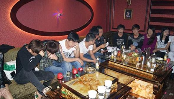 孤僻偏激多疑敏感易暴躁什么原因,孤僻暴躁怎么办