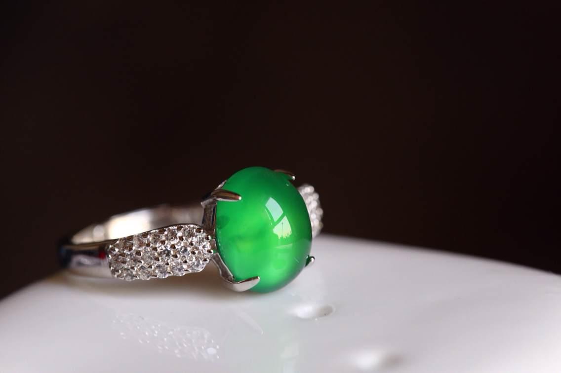 玉雕大师实例点评,玉雕大师的作品都是真玉吗