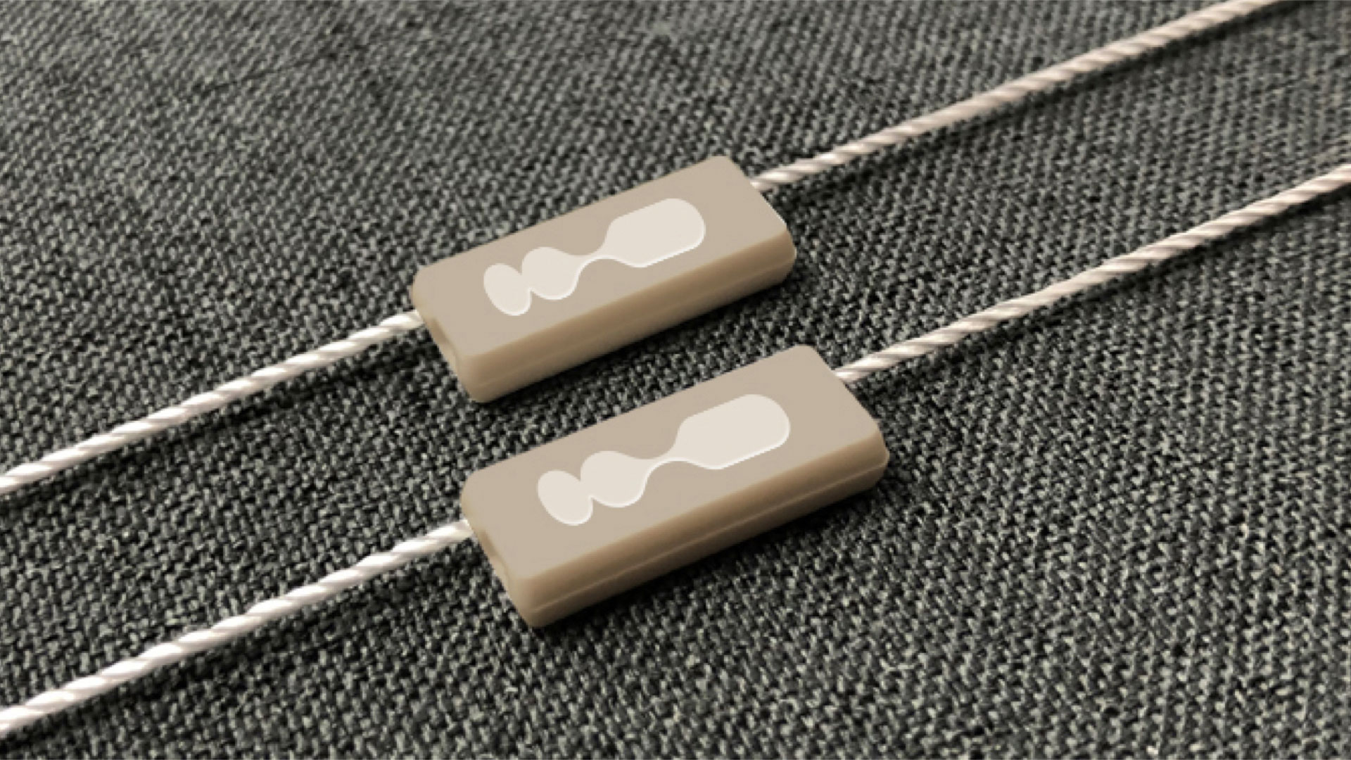 什么牌子的瑜伽服logo是蝴蝶,品牌瑜伽服的品牌logo是什么样的