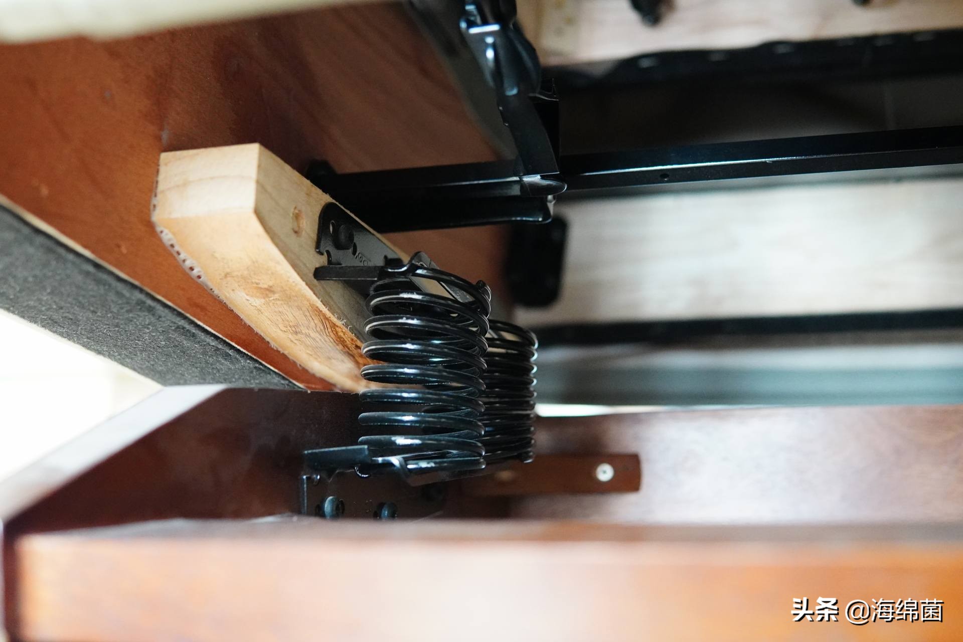 休闲阳台升级，好坐感才是王道：LAZBOY乐至宝功能沙发躺平体验