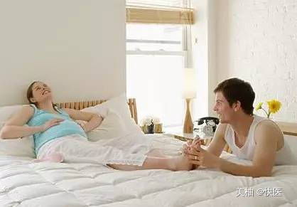 孕晚期腿肿得厉害怎么缓解,孕晚期腿水肿是怎么回事