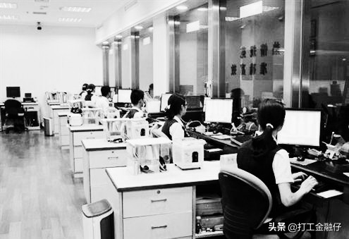 研究生进银行适合什么岗位,研究生银行柜员值得做吗