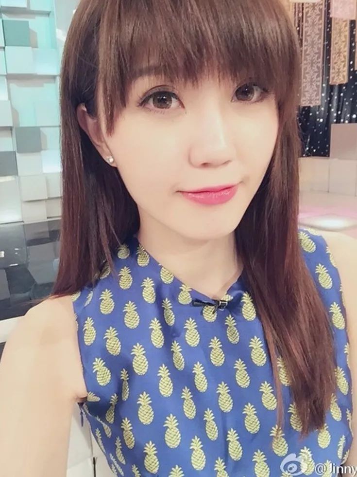 再怀二胎,怀二胎在大宝面前摸肚子