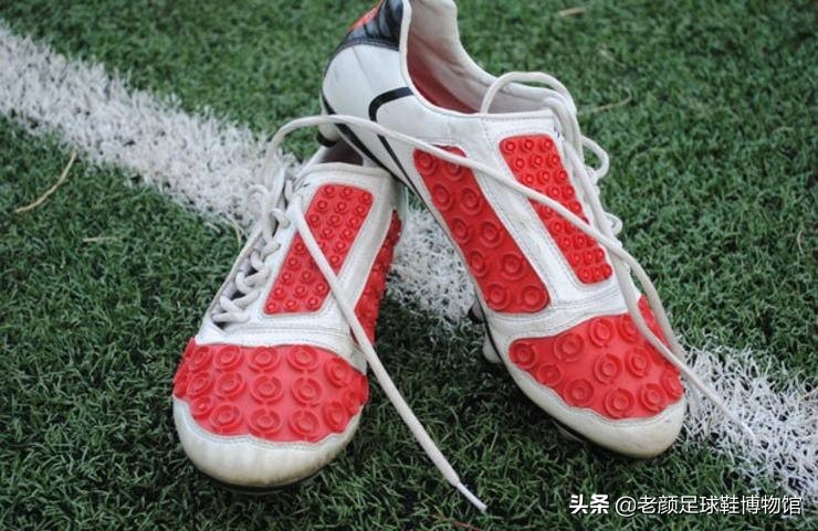 足球鞋胡尔克,胡尔克巴西刺绣足球鞋