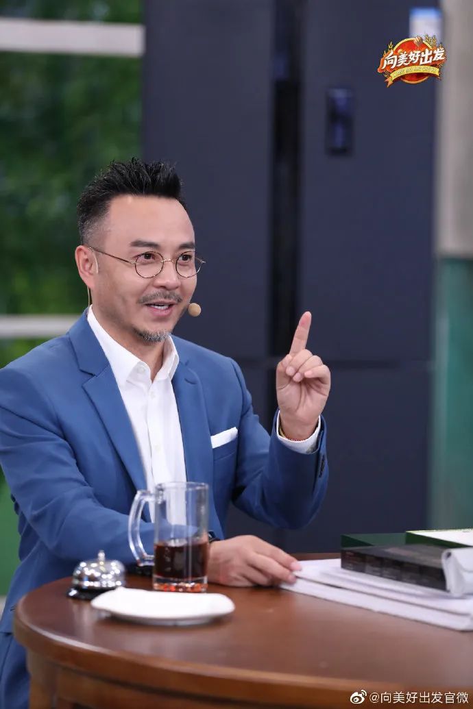 汪涵直播间的男主播是谁,汪涵邀请新闻主播