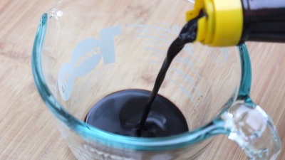 最简单的烤鸡调料做法,最好吃的烤鸡做法大全视频